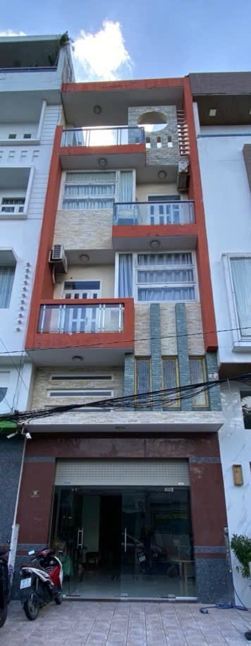 SP 618: BÁN NHÀ 1 TRỆT 1 LỬNG 3 LẦU